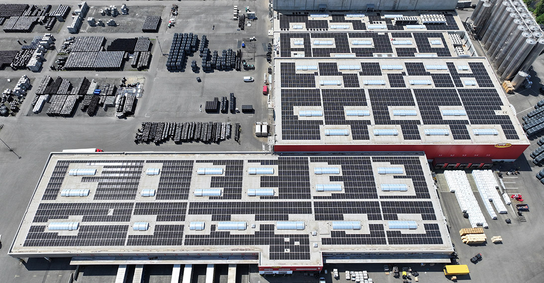 Graf Teningen Luftbild PV-Anlage Gebaeude Graf Teningen Luftbild PV-Anlage Gebaeude