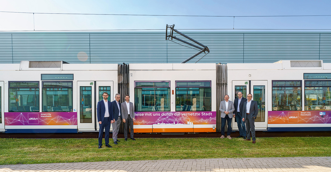 Strassenbahn mit Messsensoren Mannheim Strassenbahn mit Messsensoren Mannheim