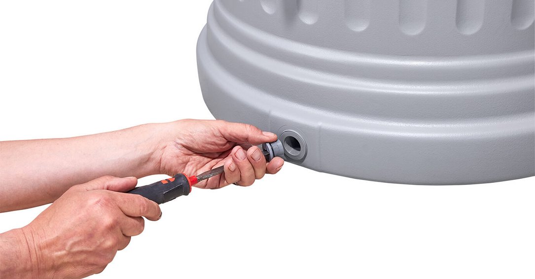 Saeulentank Wandtank 1000L steingrau Auslass
